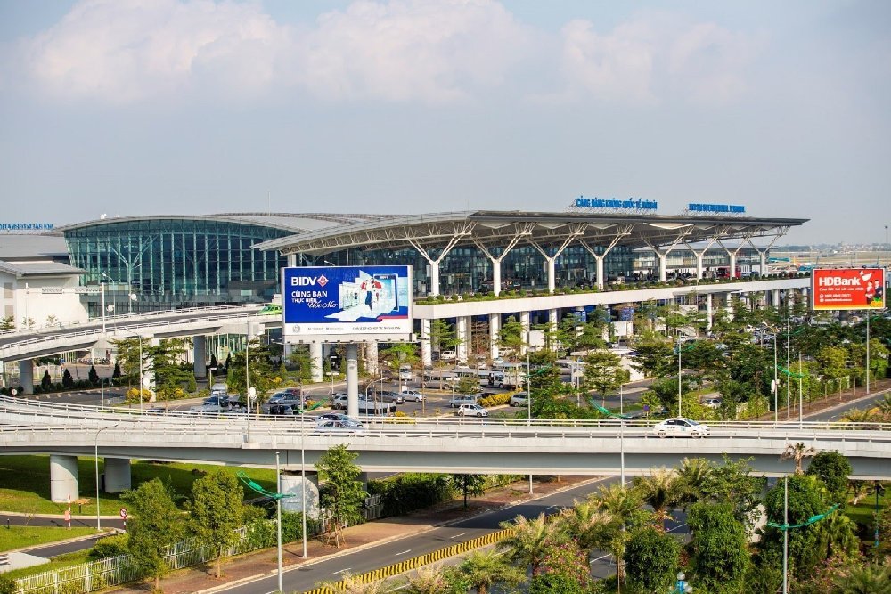 Complete Guide to Vietnam Airports: Tan Son Nhat (SGN), Noi Bai (HAN) & Da Nang (DAD) - Fast Track Vietnam Travel Guide