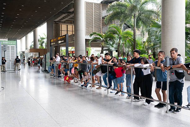 Vietnam Airport Fast Track for Groups With Different Flights: How to Book? - Fast Track Vietnam Blog